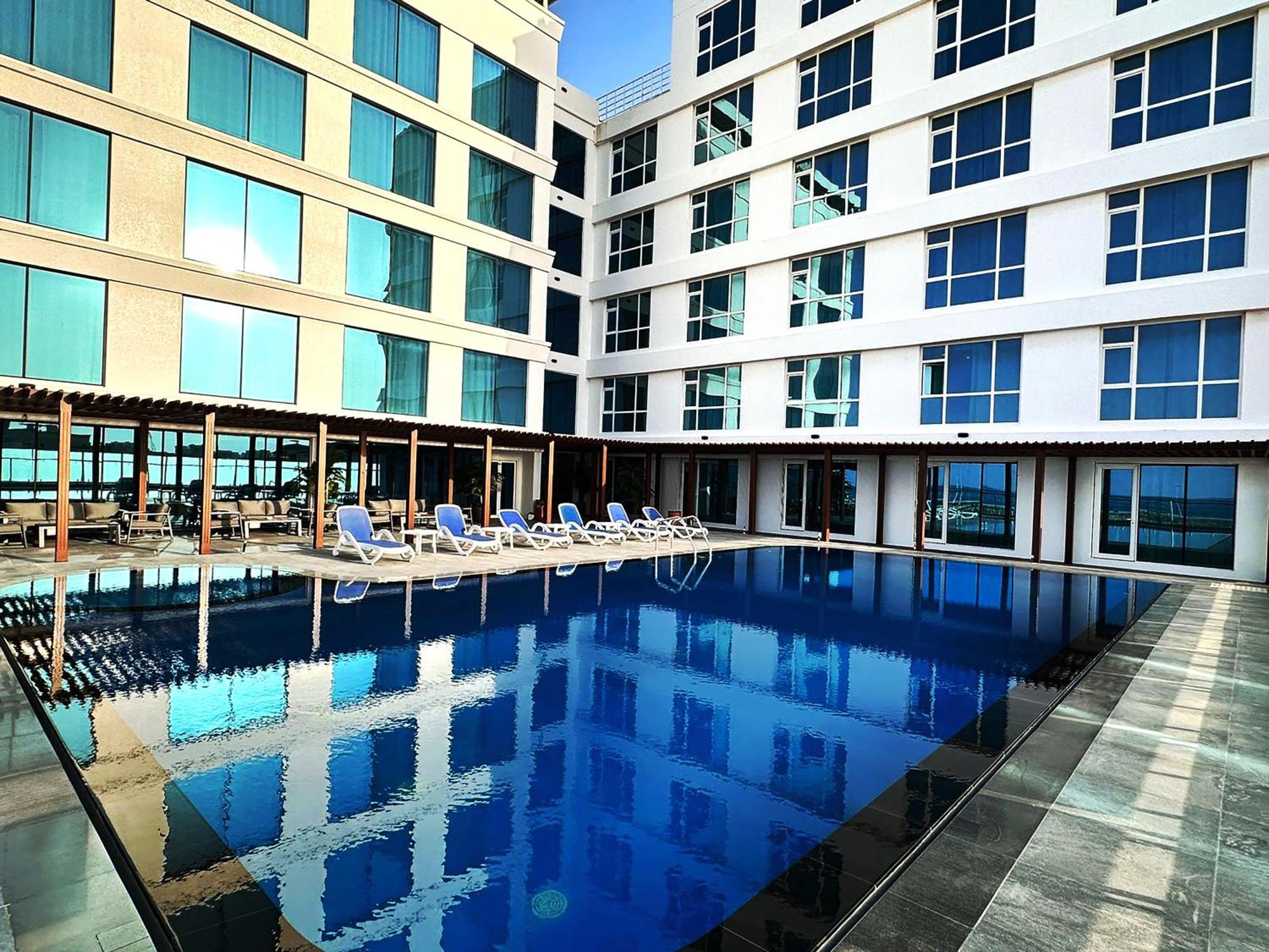 Sur Grand Hotel Dış mekan fotoğraf